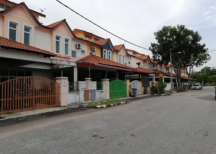 Faeyz Homestay Pertam Jaya