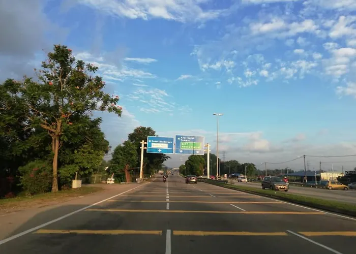 Faeyz Homestay Pertam Jaya